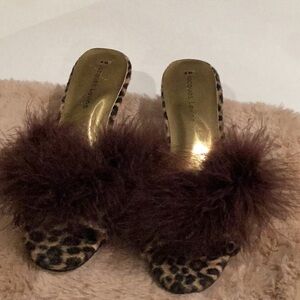 Leopard Print Women's Shoes with Brown Fur